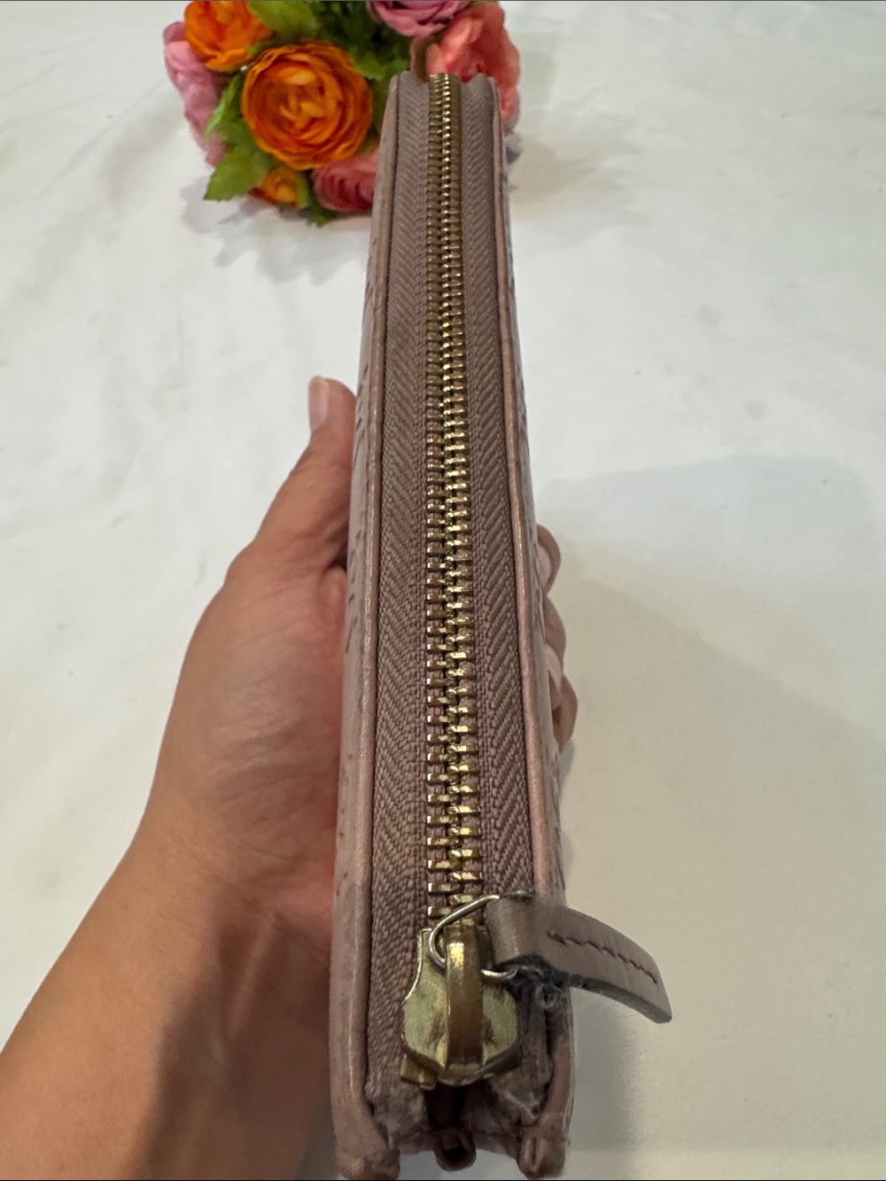 Authentic Gucci Blush Pink Guccisima Zip Wallet - Picture 4 of 11